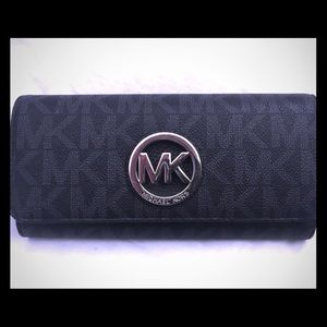 Michael Kors wallet
